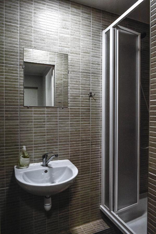 Hostel Laurita Kaunas Extérieur photo
